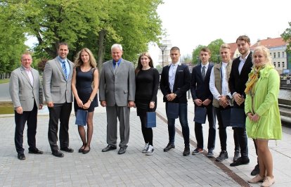 JAUNIESIEMS KARATE KIOKUŠIN ČEMPIONATŲ PRIZININKAMS – SVEIKINIMAI